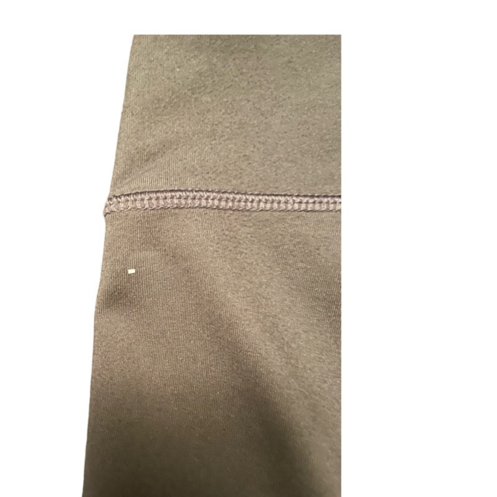 Fabletics Mid-Rise Capri - Picture 5 of 5
